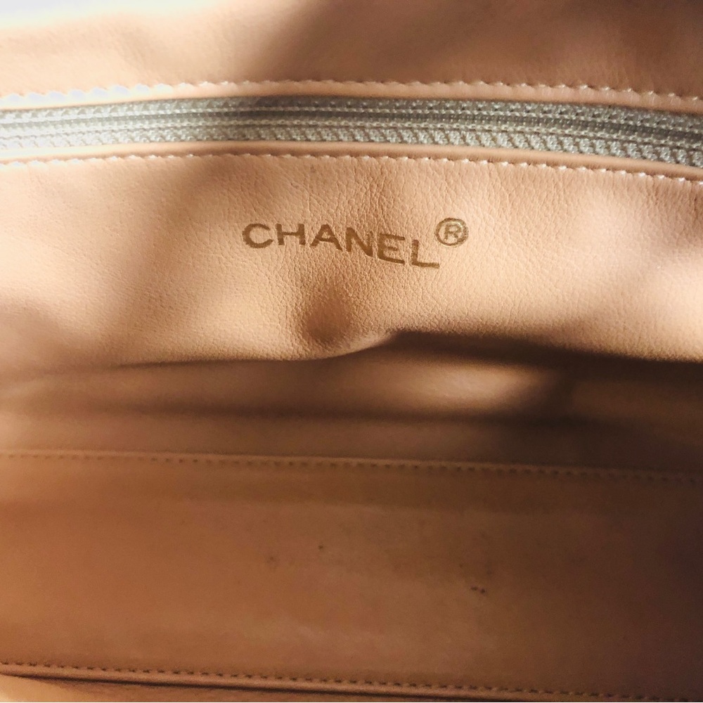 Vintage CHANEL CC Quilted Matelasse Chain Leather Turn Lock Tote Authentic COA - Picture 16 of 16